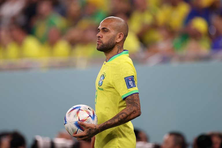 Daniel Alves é transferido de unidade penitenciária na Espanha. Foto: Michael Steele/Getty Images