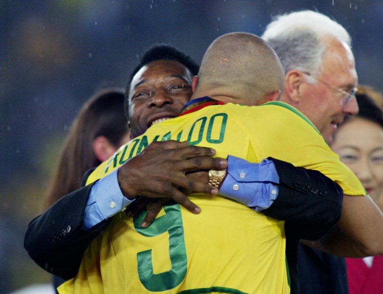 Ronaldo e Pelé, 2002