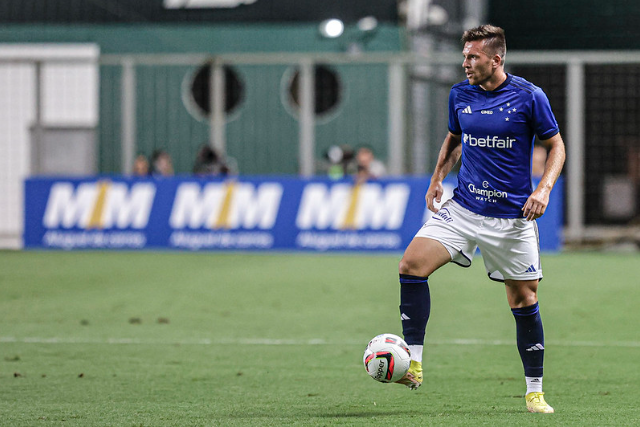 Eduardo Brock, zagueiro do Cruzeiro