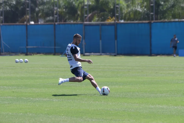 Elenco do Grêmio tem primeiro trabalho com bola nesta pré-temporada