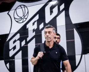 Pedro Caixinha, técnico do Santos