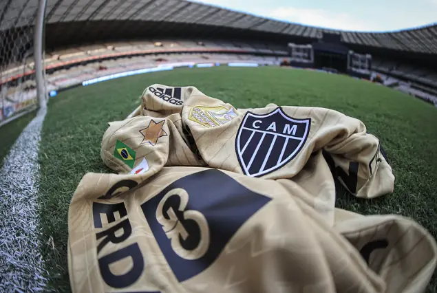 Uniforme do Atlético-MG no gramado do Mineirão