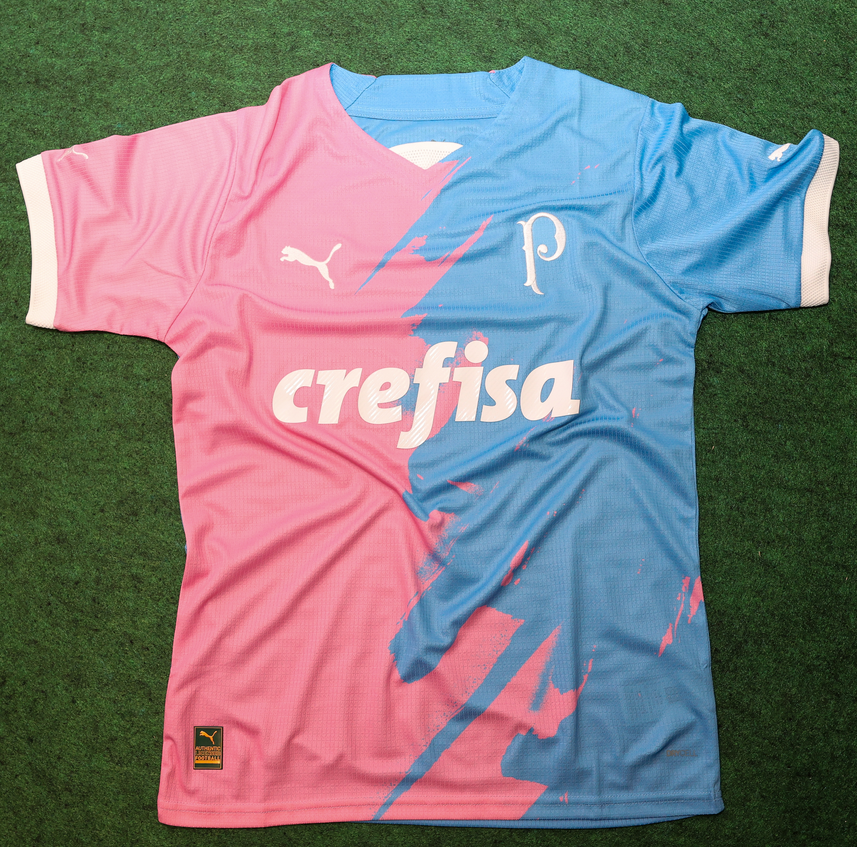 Camisa especial do Palmeiras para Outubro Rosa e Novembro Azul. Foto: Fabio Menotti/Palmeiras