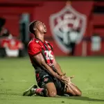 Carlinhos, atacante do Vitória, no Barradão