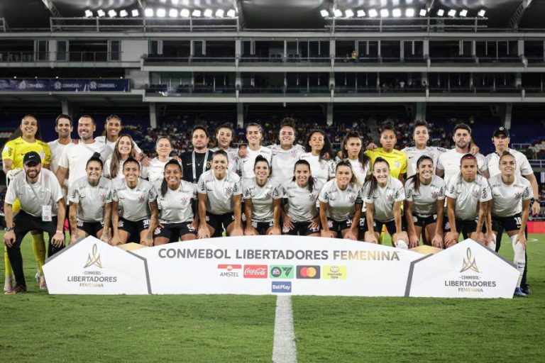 Corinthians é campeão da Libertadores feminina