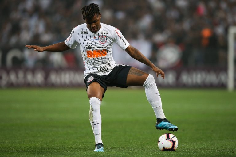 Matheus Jesus, volante do Corinthians