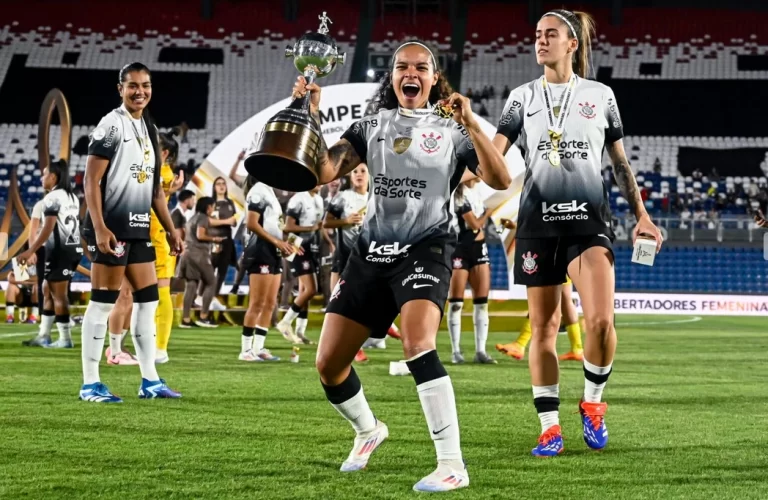 Corinthians, pentacampeão da Libertadores Feminina 2024. Foto: Staff Images Woman/CONMEBOL