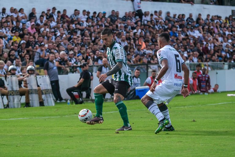 Coritiba perde invencibilidade ao ser derrotado pelo Operário na última rodada do Campeonato Paranaense. Foto: Reprodução/Coritiba FC