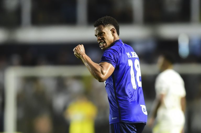 Cruzeiro venceu o Santos por 3 a 0