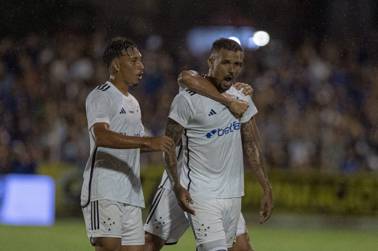 Japa e Zé Ivaldo, jogadores do Cruzeiro