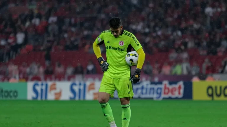 Inter encaminha saída de goleiro para time da MLS