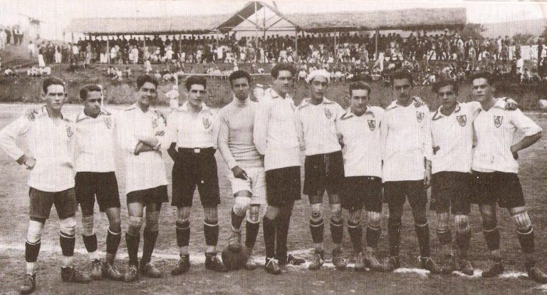 Time do América que foi enea-campeão mineiro em 1924: Porphirio, Gabriel, Ralfo, Antônio Hemetto (Tonico), Salim, Camilo, Silvano Brandão, Saint’Clair Valadares, Bolivar, Osvaldinho e Satyro Taboada.