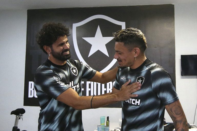 Diego Costa no CT do Botafogo