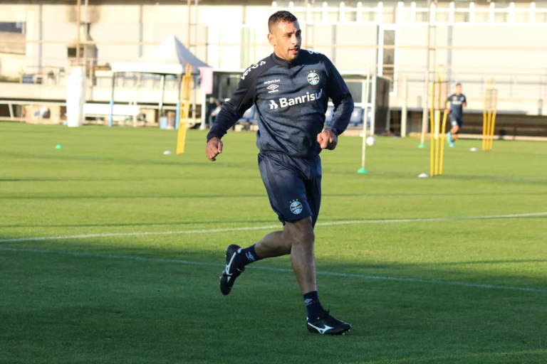 Em boa forma física na reapresentação, Diego Souza fará trabalho especial para formar "base muscular"