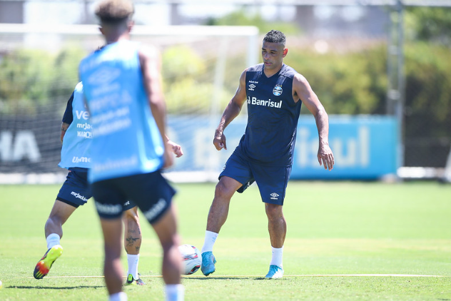 Diego Souza, atacante do Grêmio