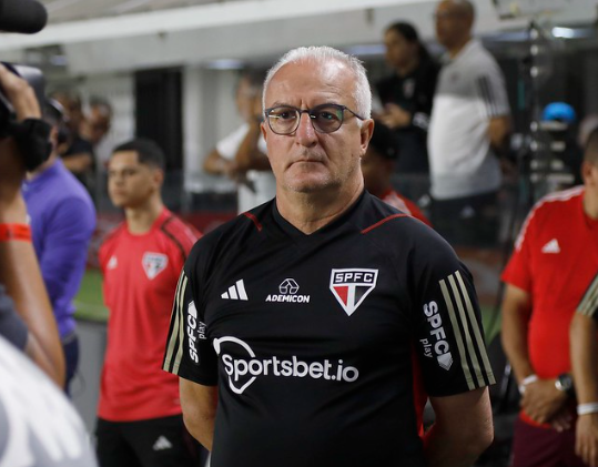 Dorival Júnior, técnico do São Paulo