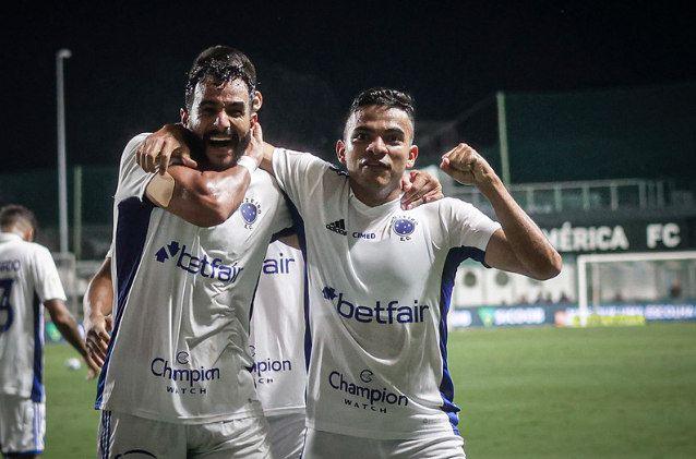 Henrique Dourado e Bruno Rodrigues, atacantes do Cruzeiro