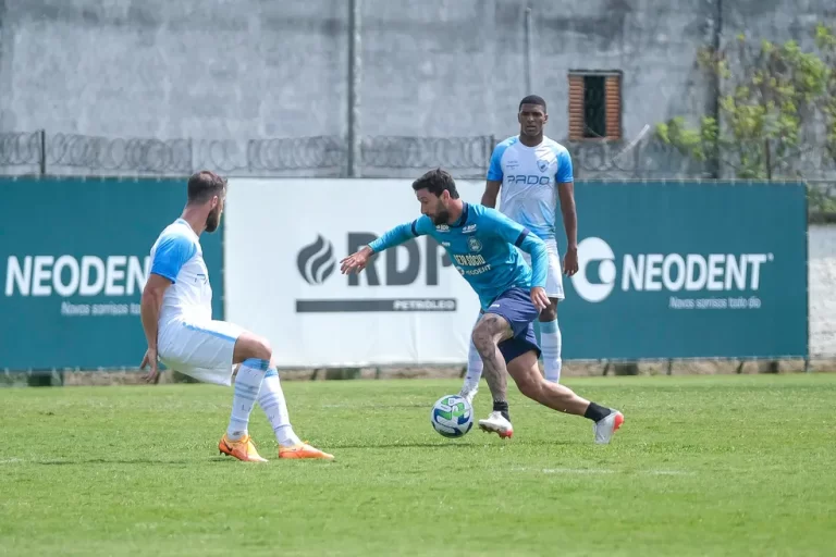 Coritiba vence Londrina em jogo-treino. Foto: Gabriel Thá/Coritiba