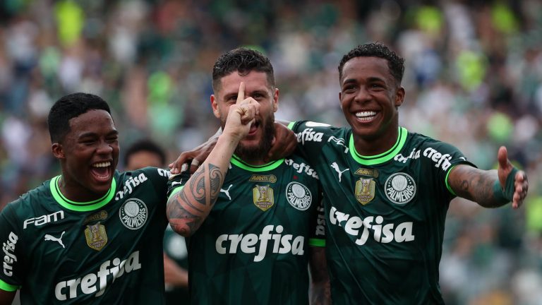 Endrick, Zé Rafael e Kevin, jogadores do Palmeiras