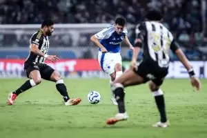 Atlético-MG x Cruzeiro em campo em 2025