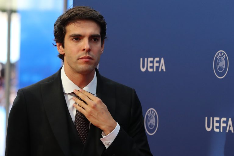 Kaká critica torcedores brasileiros: "não torcem para o Brasil"