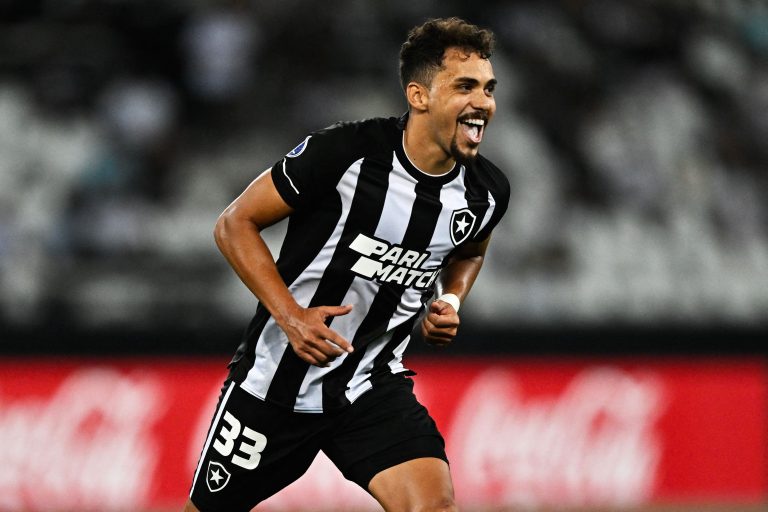 Eduardo, meia do Botafogo