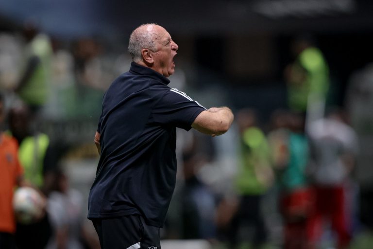 Atlético-MG vive momento difícil e Felipão analisa permanência ou não no clube