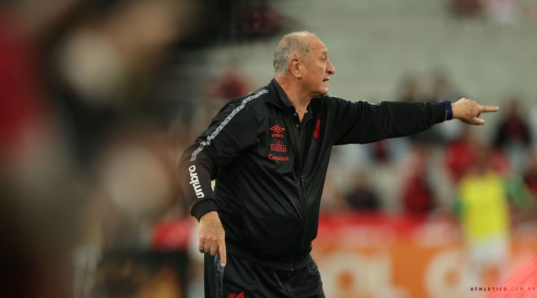 Felipão, técnico do Athletico Paranaense