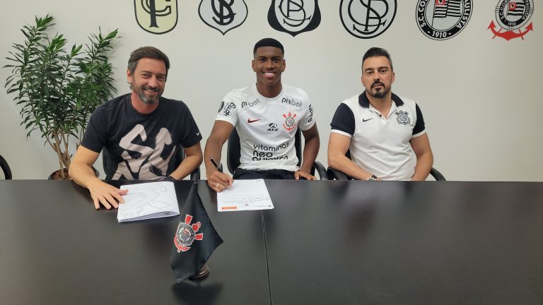 Felipe Augusto, atacante do Corinthians