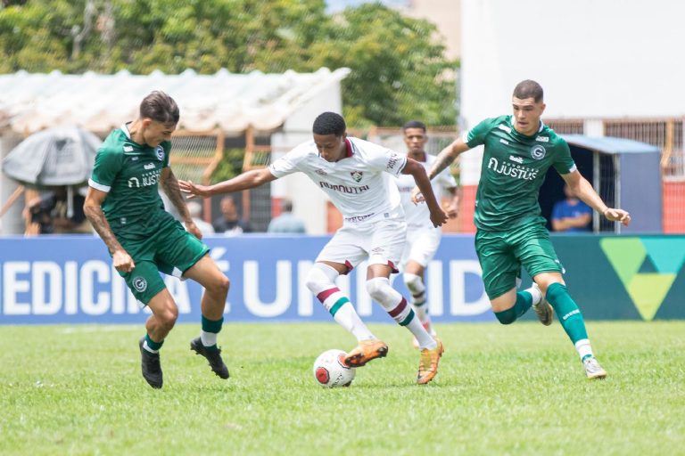 O Goiás venceu o Fluminense por 2 a 1 e avançou às oitavas da Copinha 2023