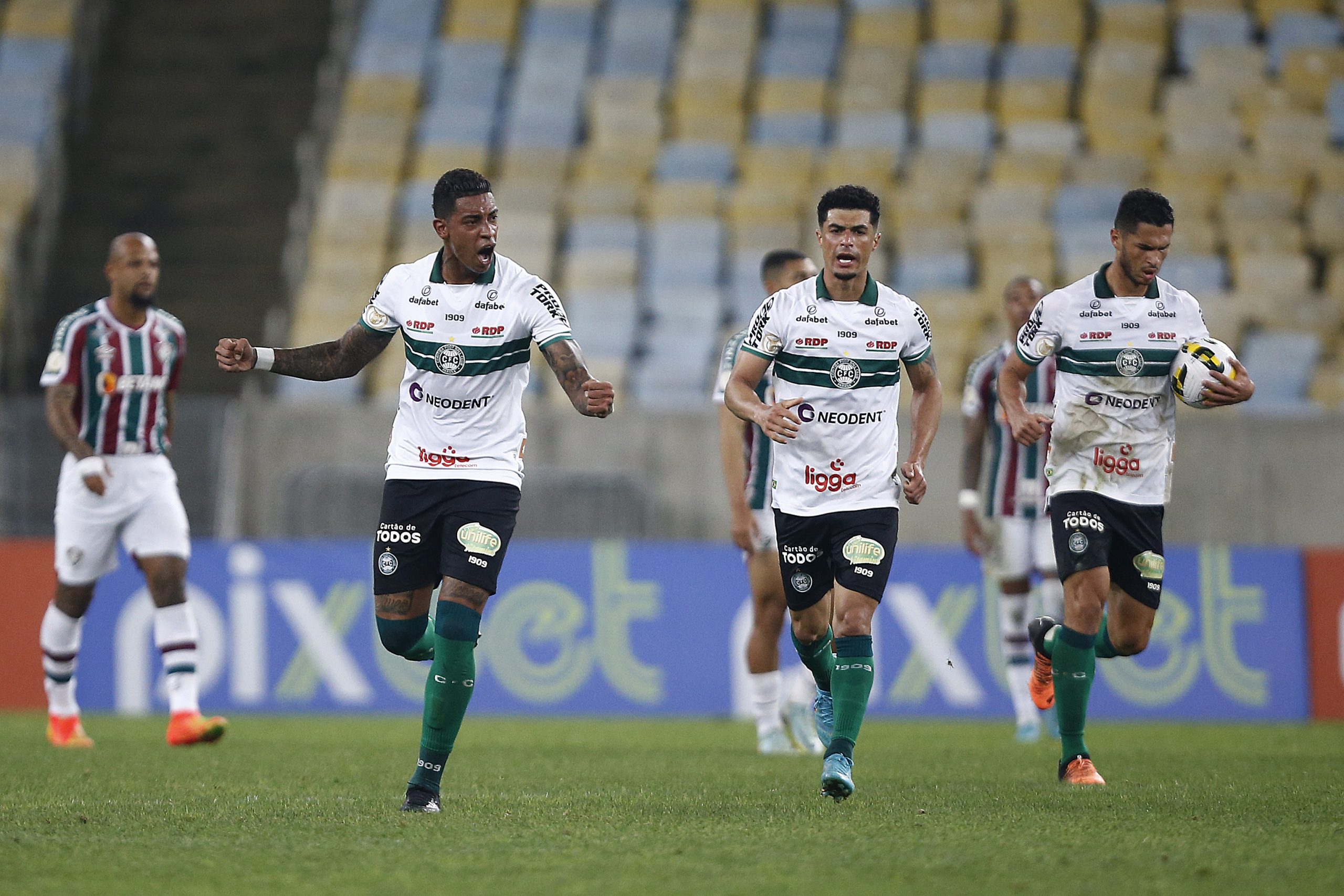 Coritiba Vence A Primeira Partida No Campeonato Brasileiro E "salva" O ...