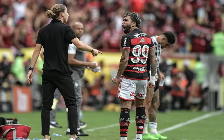 Filipe Luís e Gabigol - (Foto: Thiago Ribeiro/AGIF