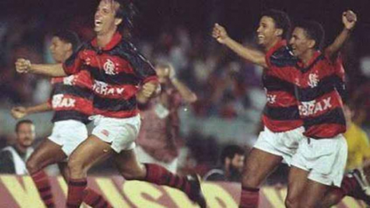 flamengo em campo contra o Bayern de Munique em 1994