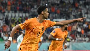 A Holanda, de Gakpo, venceu o Qatar por 2 a 0 na terceira rodada do grupo A do mundial de 2022