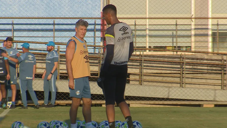 Após punição de Adriel, Grêmio tem nova troca de goleiro e vê lacuna deixada por Grohe