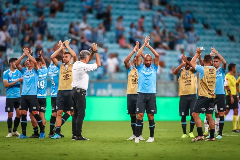 Após classificação, Grêmio chega a marca de 20 jogos de invencibilidade e se aproxima de recorde