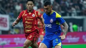 Paulinho Moccelin celebra começo fulminante e vira xodó do torcedor na Indonésia