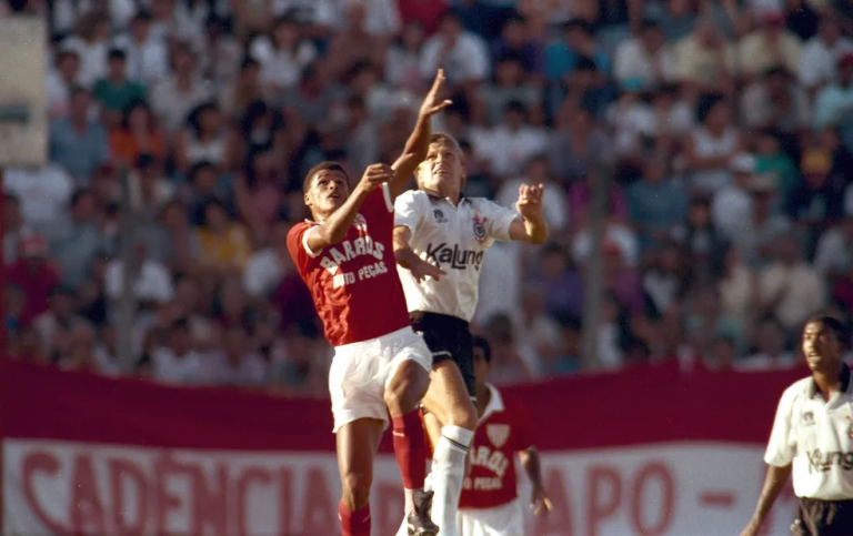 Henrique jogou no Corinthians nos anos 1990