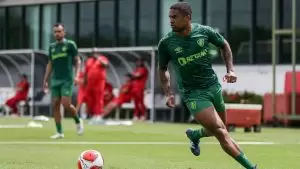 Douglas Costa tem prisão decretada por dívida de R$ 492 mil em pensão alimentícia