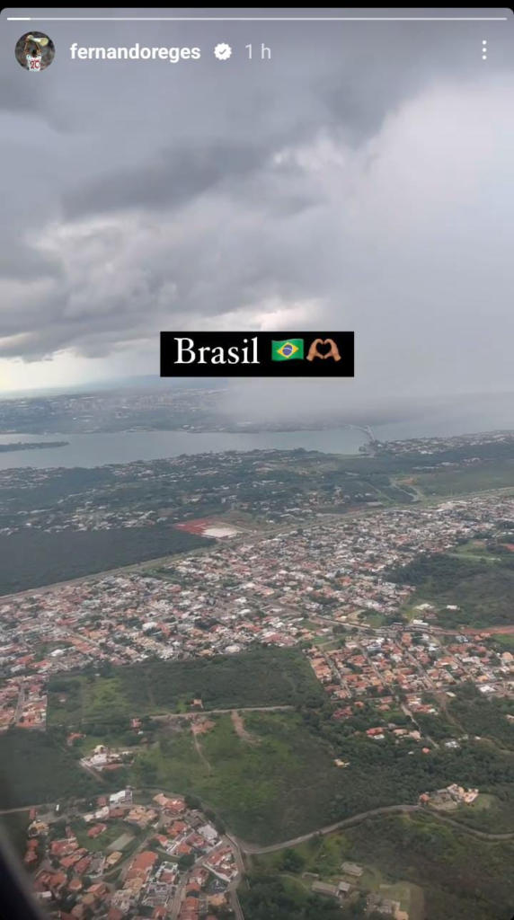 Fernando posta chegando ao Brasil