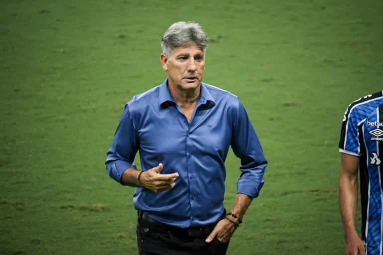 Renato Gaúcho, técnico do Grêmio - Foto: Lucas Bubols/ge.globo