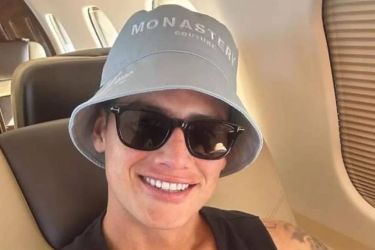 James Rodríguez postou foto em avião