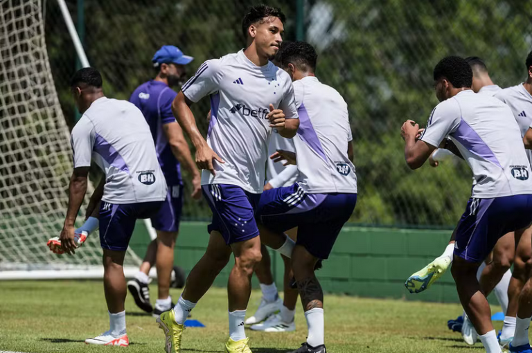 Japa, meio-campista do Cruzeiro. Foto: Gustavo Aleixo/Cruzeiro