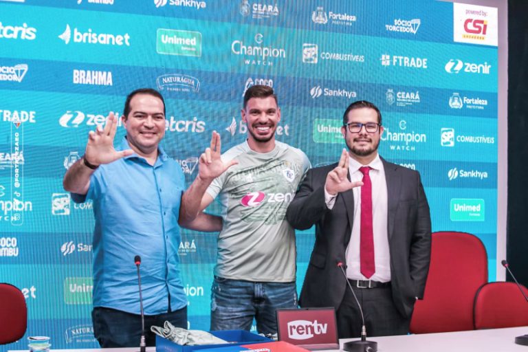 Apresentação do goleiro João Ricardo no Fortaleza