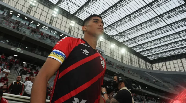 Julimar, do Athletico Paranaense. Foto: Reprodução/Athletico Paranaense