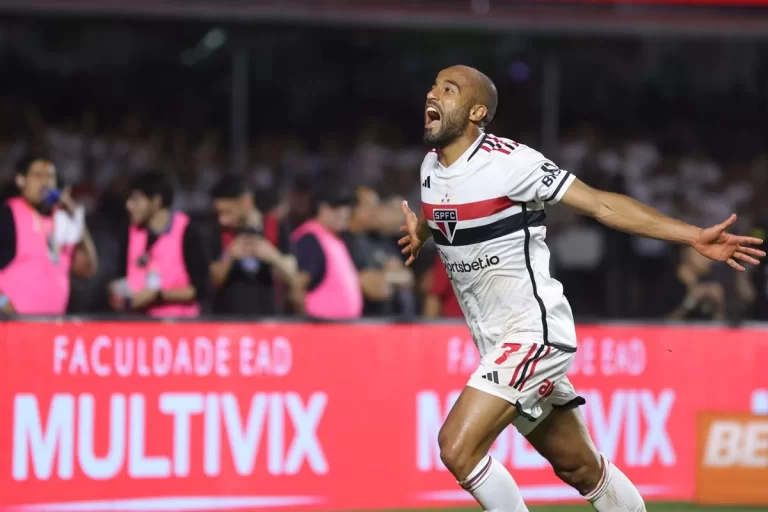 Lucas Moura deve permanecer no São Paulo para 2024 (Foto: Nilton Fukuda / saopaulofc.net)