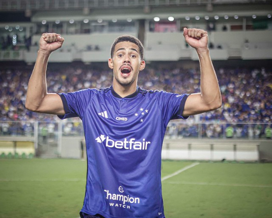 Lucas Oliveira, zagueiro do Cruzeiro