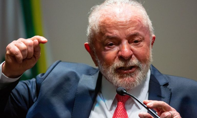 Lula pediu a prisão do ex-jogador Robinho - Foto: Fábio Rodrigue Pozzebom / Agência Brasil