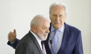 Lula e Ricardo Lewandowski.