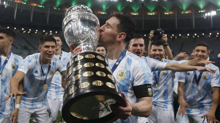 Messi vai disputar a quinta Copa do Mundo.